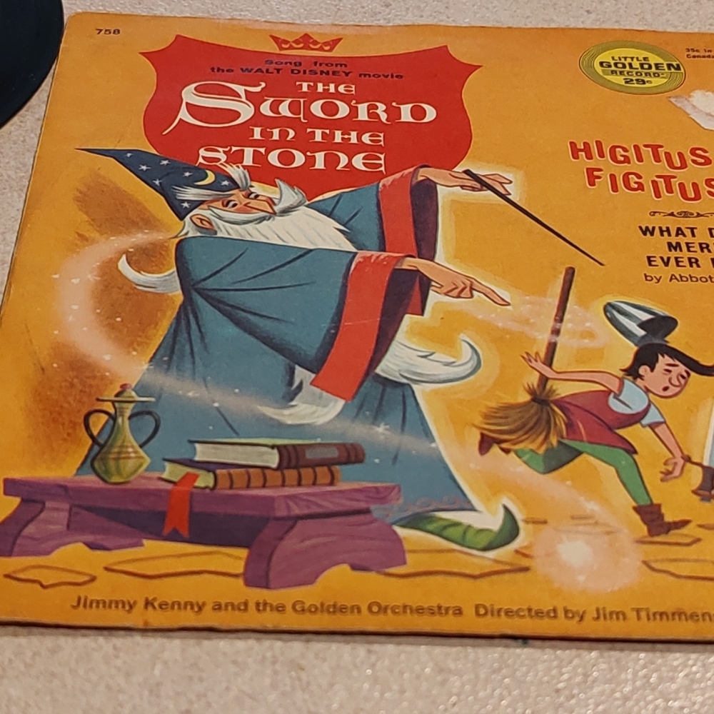 Little Golden Record The Sword in the Stone 45Rpm Vinyl Yellow +Green Artwork
